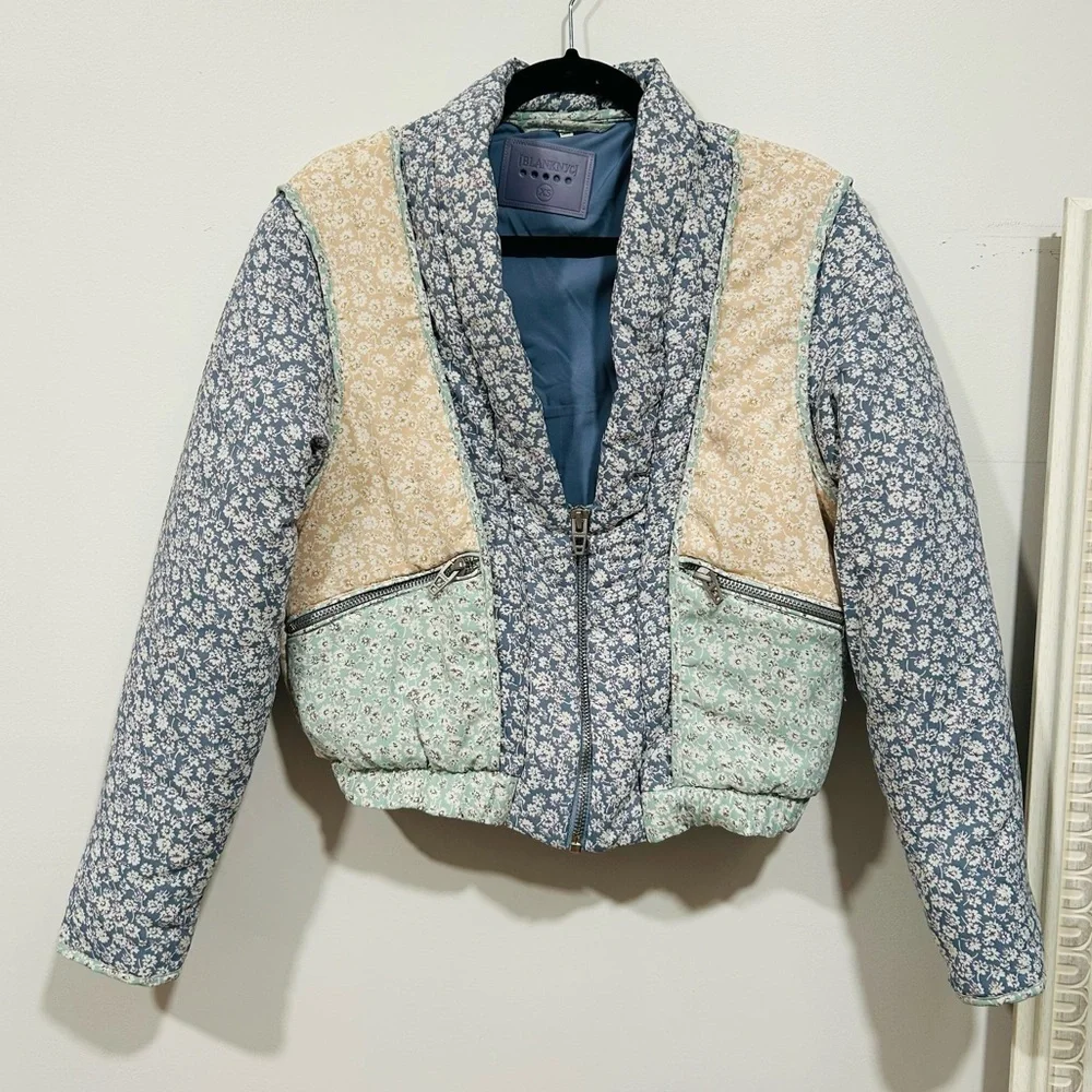 Blank NYC Light Blue Floral Patchwork Puffer - Picture 4 of 7